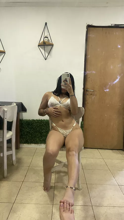 My toes and boobs are meant to be sucked