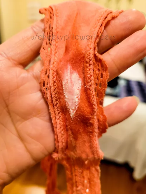 Poker face, but open book when it comes to my panties 🙈