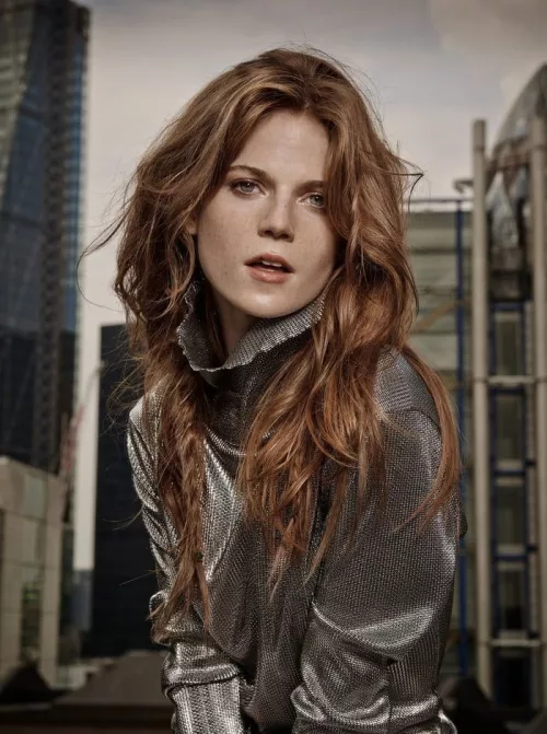 Rose Leslie