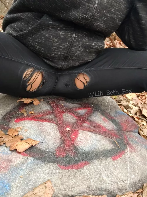 Someone summoned a Thicc Goth GF? [OC]