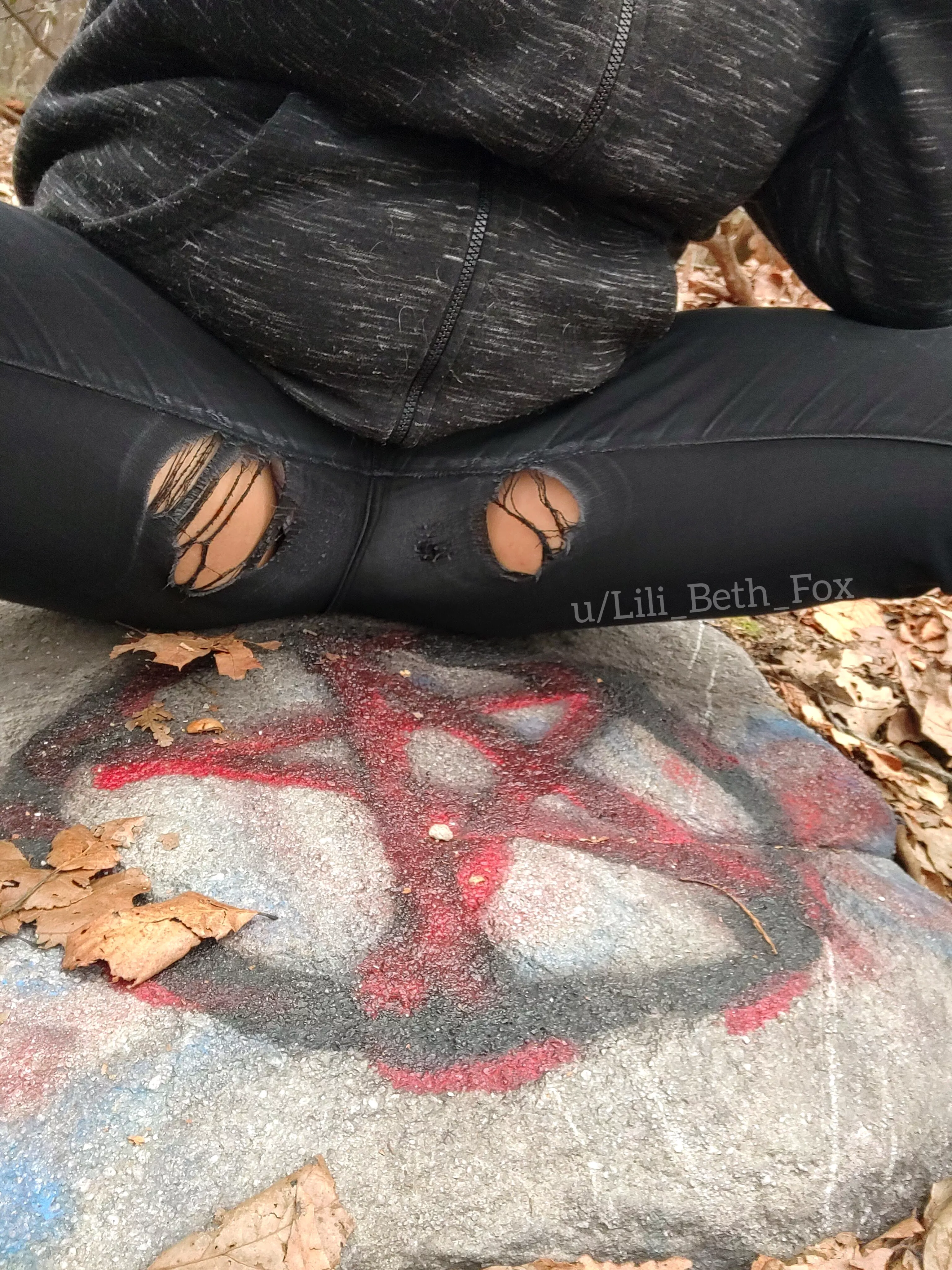 Someone summoned a Thicc Goth GF? [OC]