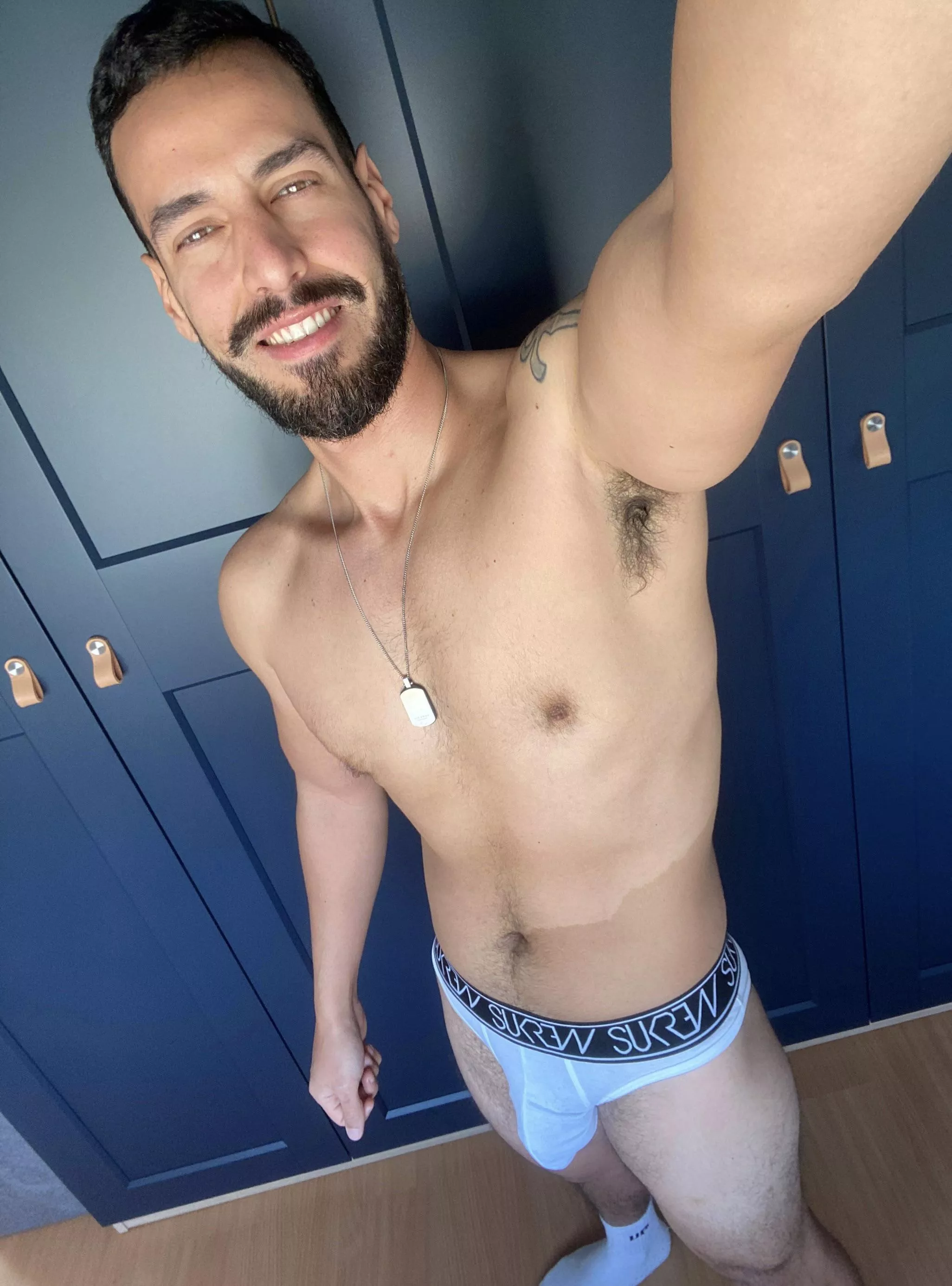 Who else feel the #hairyarmpit #maleArmpits are 🔥?