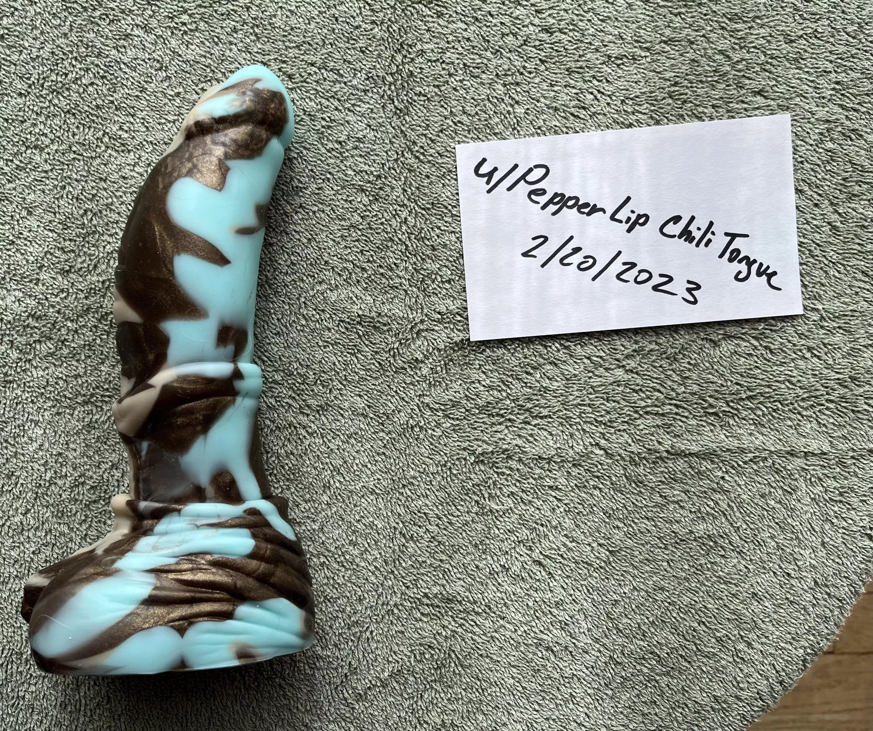 WTS Bad Dragon “Echo” (Med/Med) - $85 Shipped