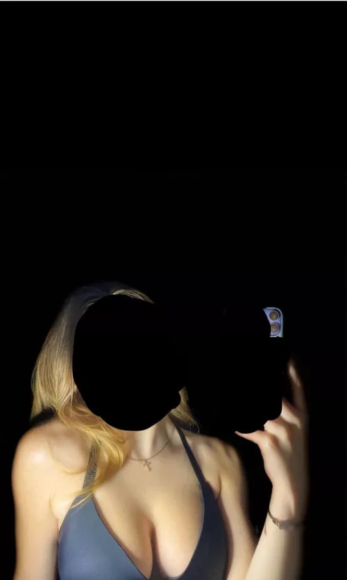 You want to put your face between these 😏