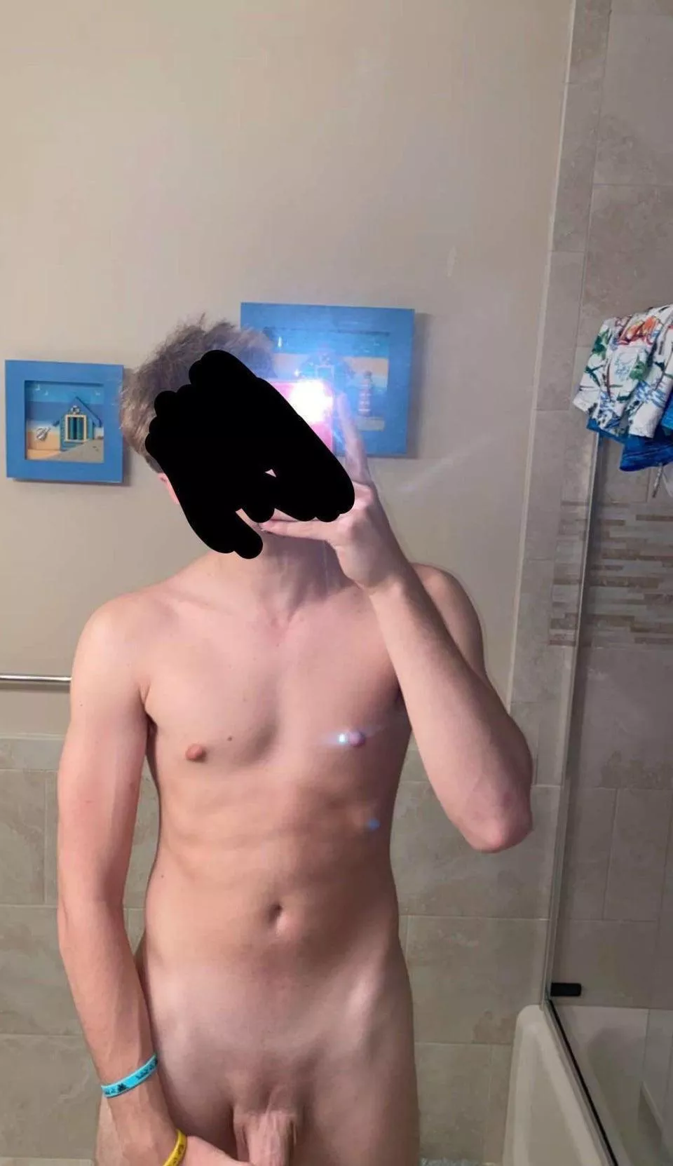 20 I’m str8, but damn I just want a hot guy to suck and fuck. I’m straight. Sc-Axel_harvy22222