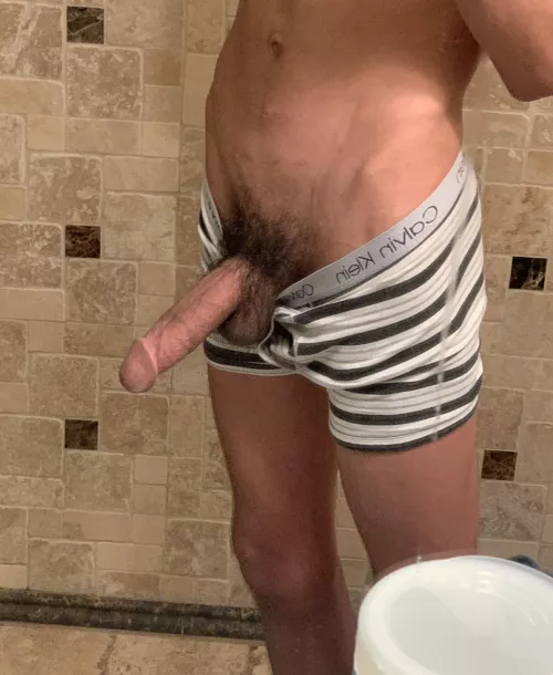 21 7.5” horny hung latino twink, vers top into hung4hung, gooning, bottoms showing hole. trade cock/ass add @hung_twink99