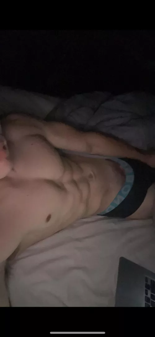 Bottoms with toys hmu vers1804