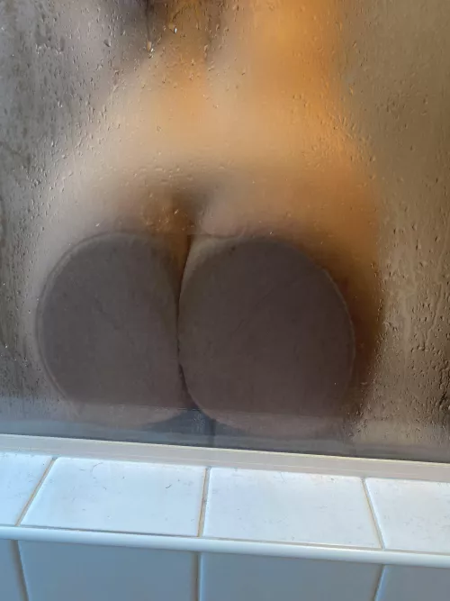 Come get wet with me…