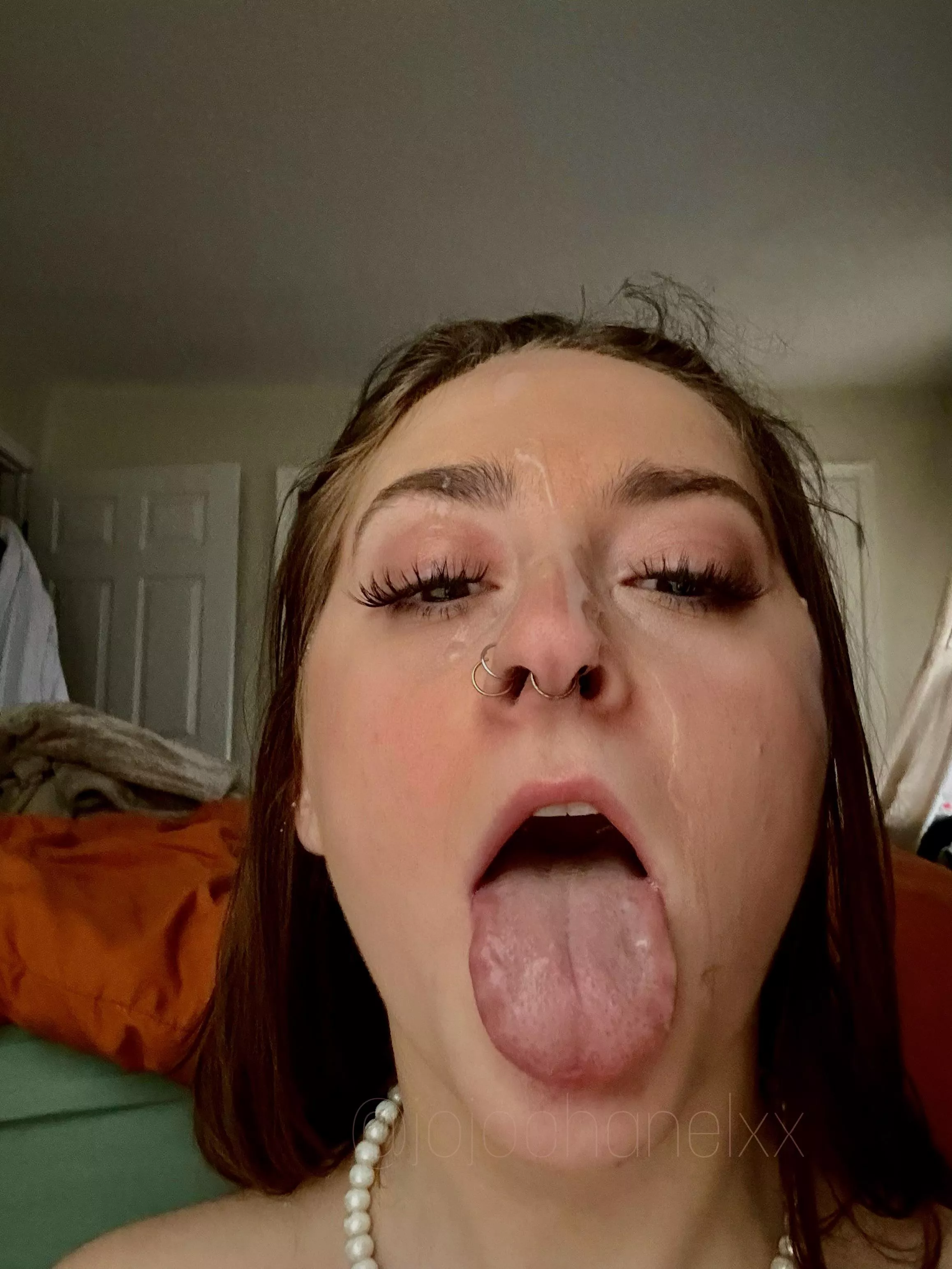 cum on my face makes me so wet