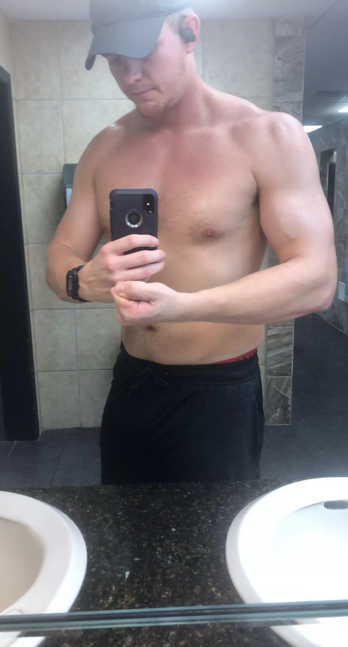 Do I look 270lb? Y’all gave me lots of love yesterday. More love=more revealing