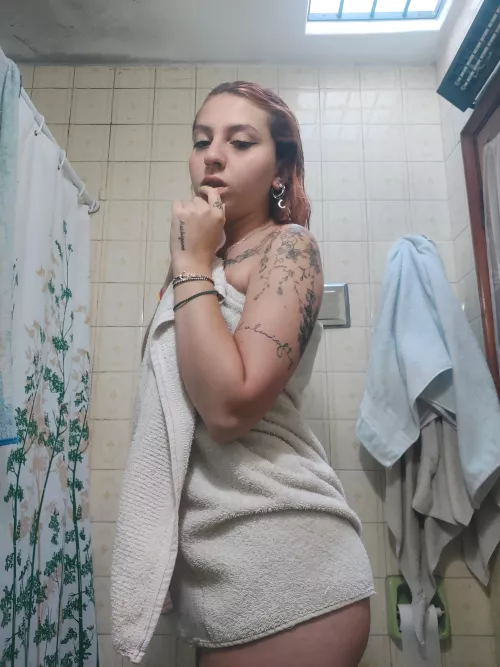 do you want to go to shower with me ?