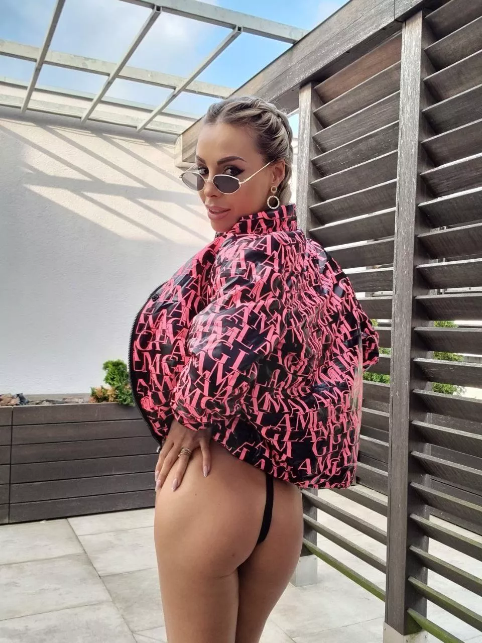 Do you want to see what I hid what a masterpiece for you?