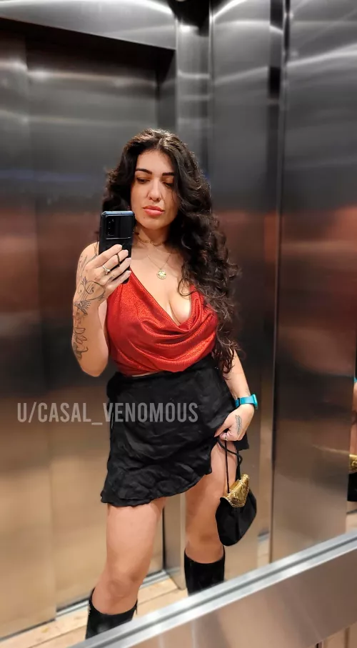 Elevator going up! [F]