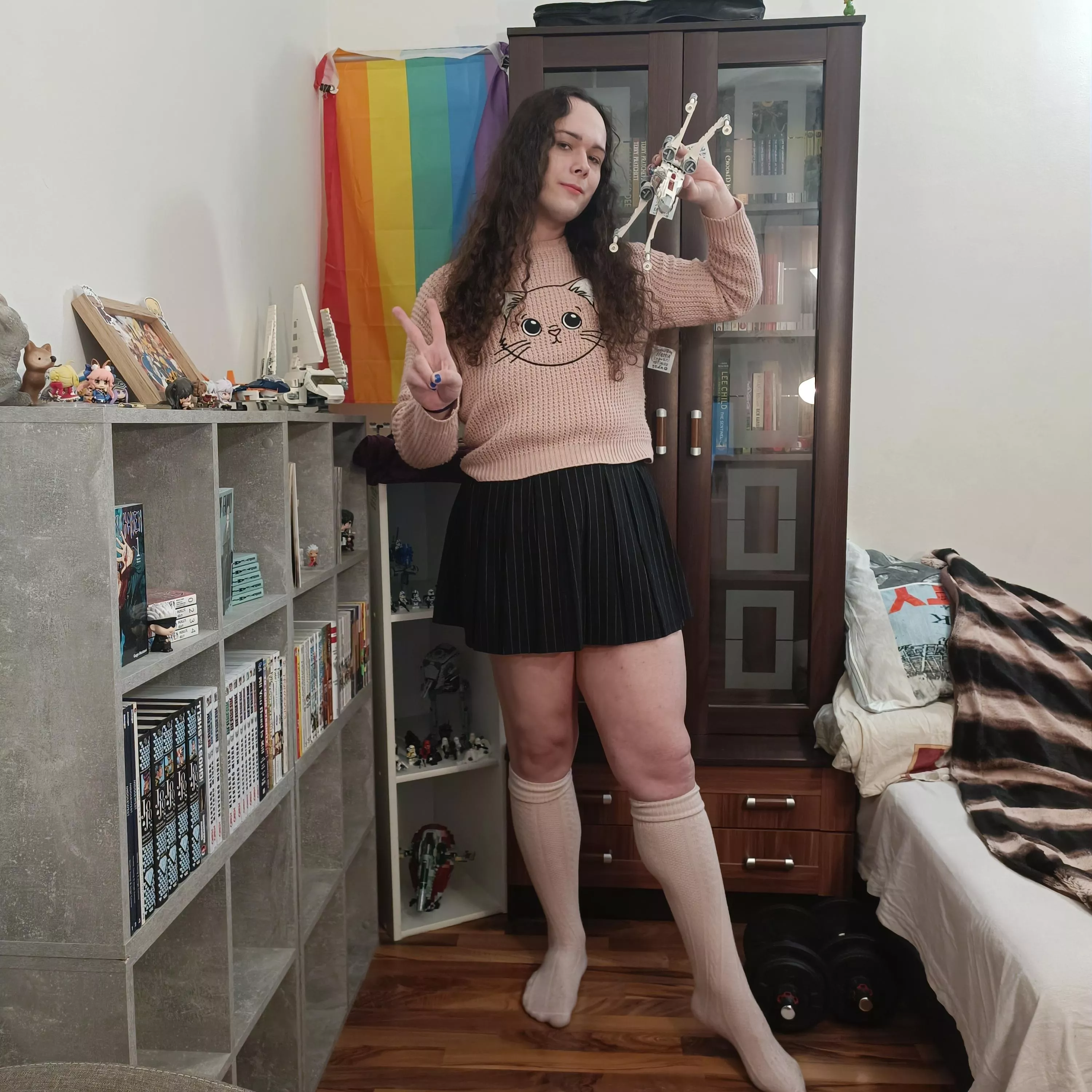 Happy Femboy friday to everyone <3 sending hugs and kisses to anyone that sees this :3