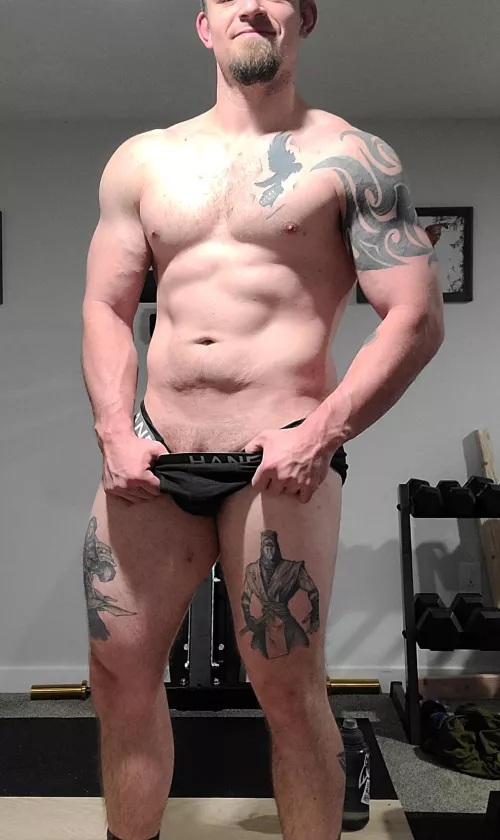 Home gy[m]s make late night workouts much easier