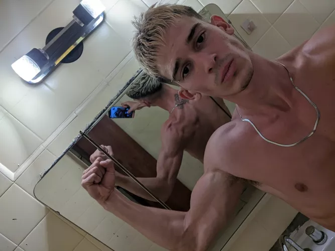 I'm horny babe 🥵🥵😼 do u wanna play with me?