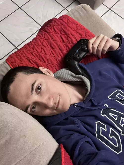 It’s been a day… I finally got to play Dead by Daylight for at least a couple matches… Hope y’all had a better day than mine 😅