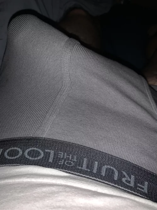 Love waking up to a nice bulge (m20)