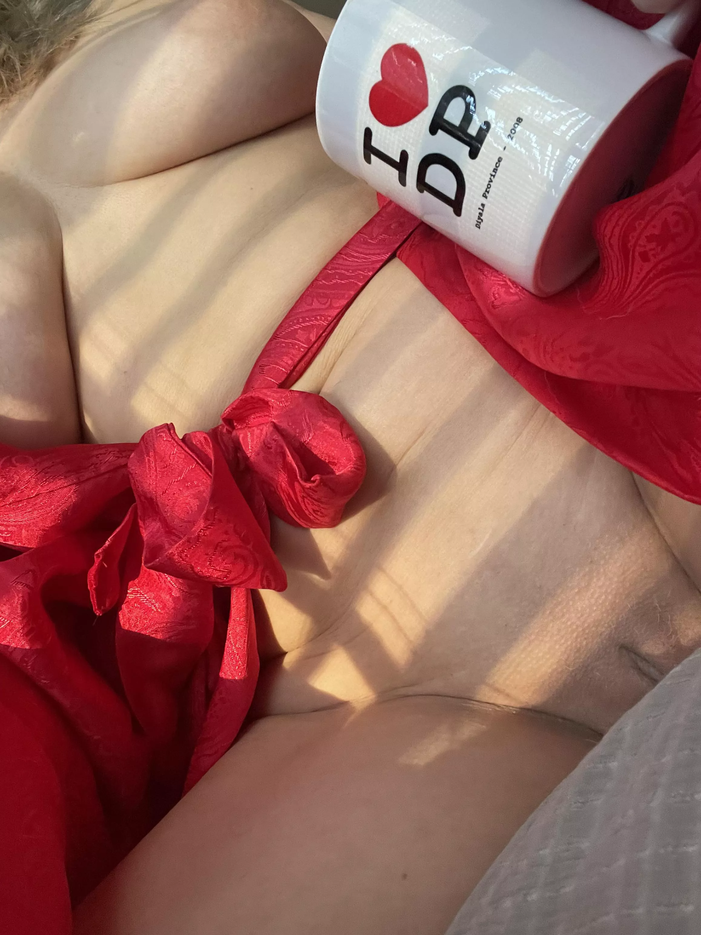 Need cream for my coffee - quick! (57yo)