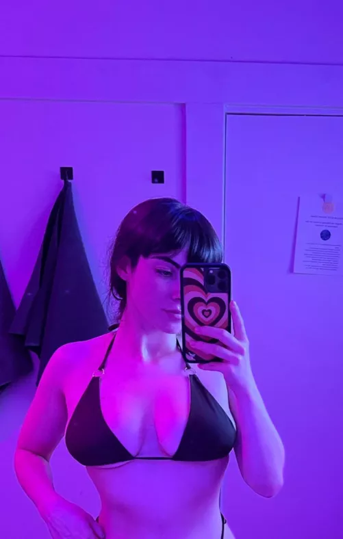 Showing off my underboob a little