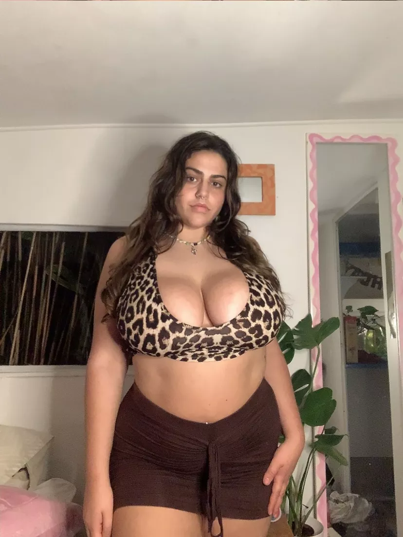 What are you willing to do to have this whole hotness?