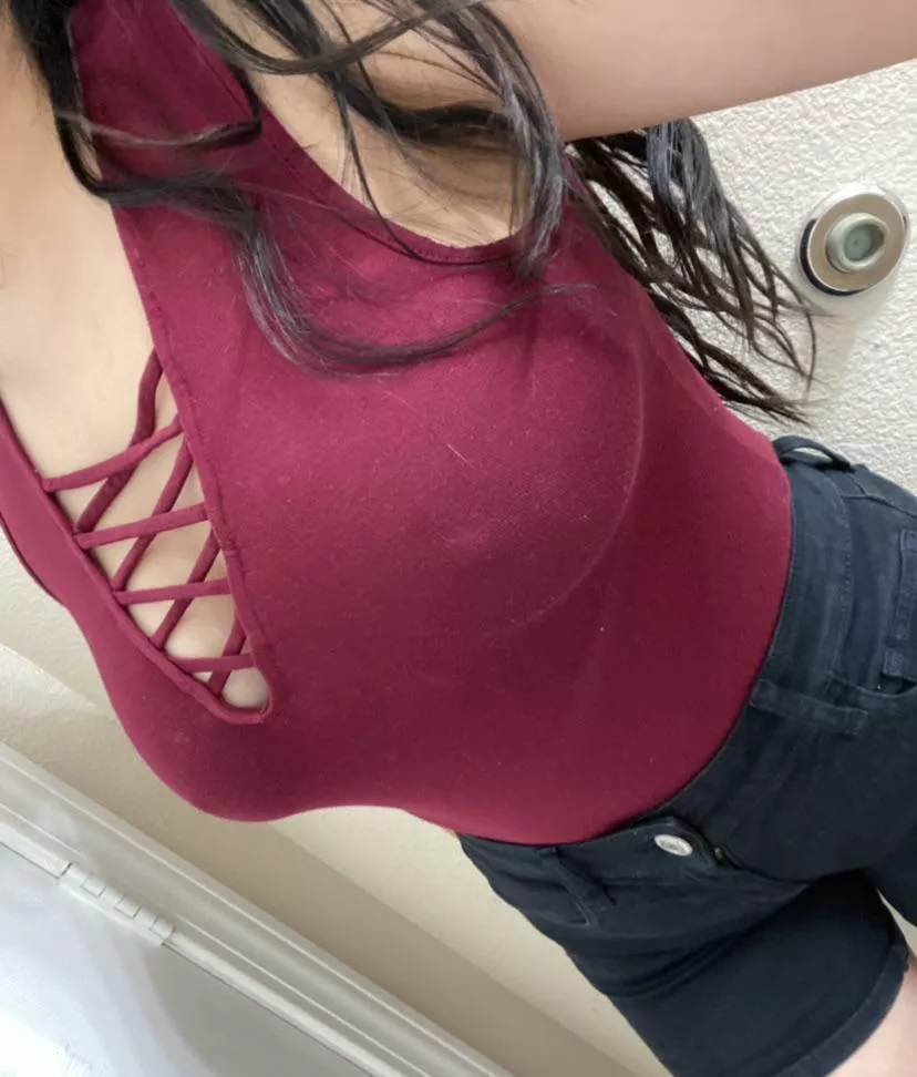 What do you think of this outfit