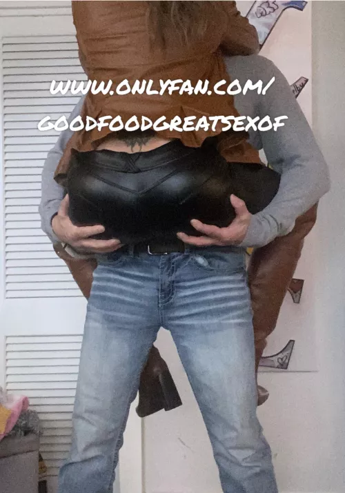 Wish I was sliding down on his dick in this position