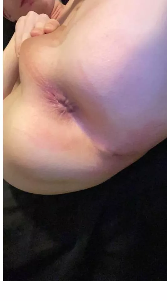 18 tight virgin needs a huge cock to pound me hard