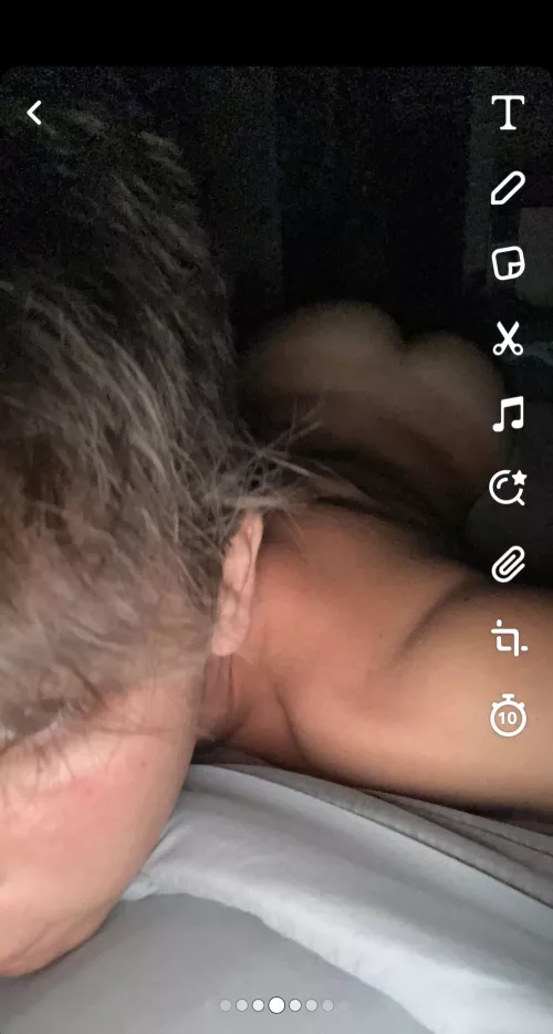 18m usa bottom i’m kind of horny but i’m looking for a long term bromance with muscular tops 18-27 @stuzts