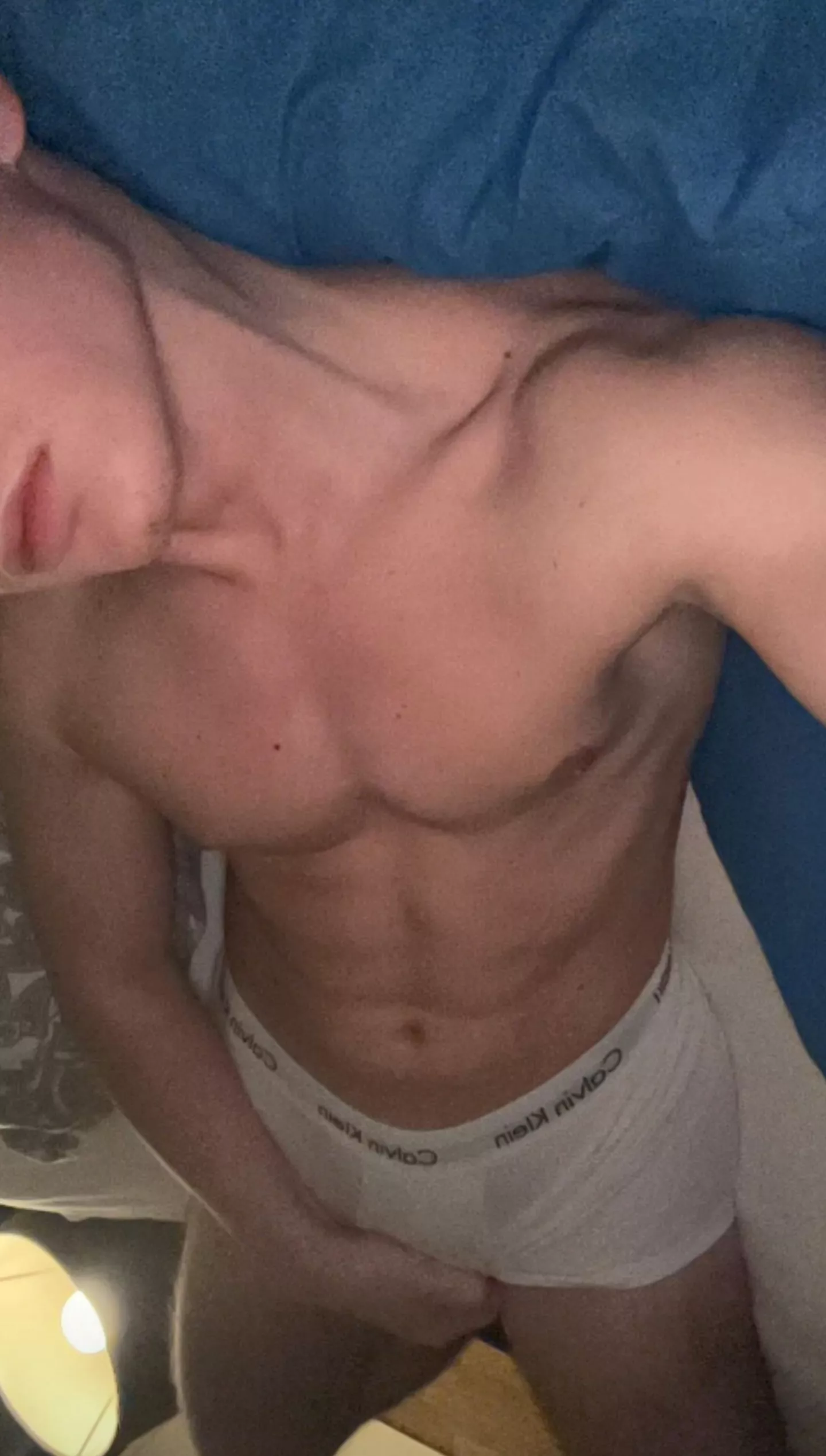 23 Anyone wanna snap? Hmu with face/body pic for my username