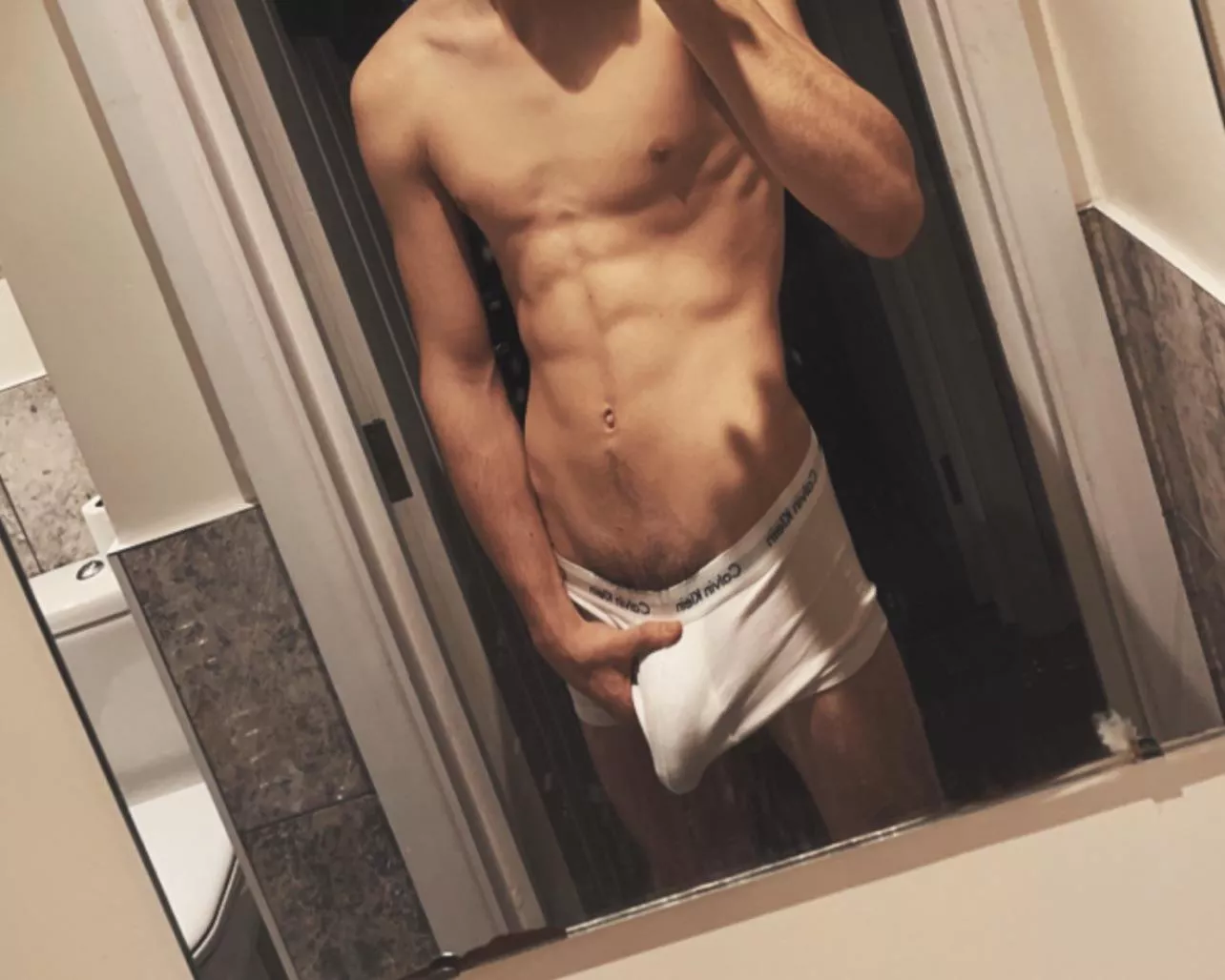 23 fit horny hung. Show face snap: Tomdonwill