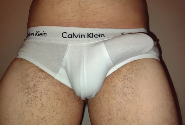 [26] your pov on your knees