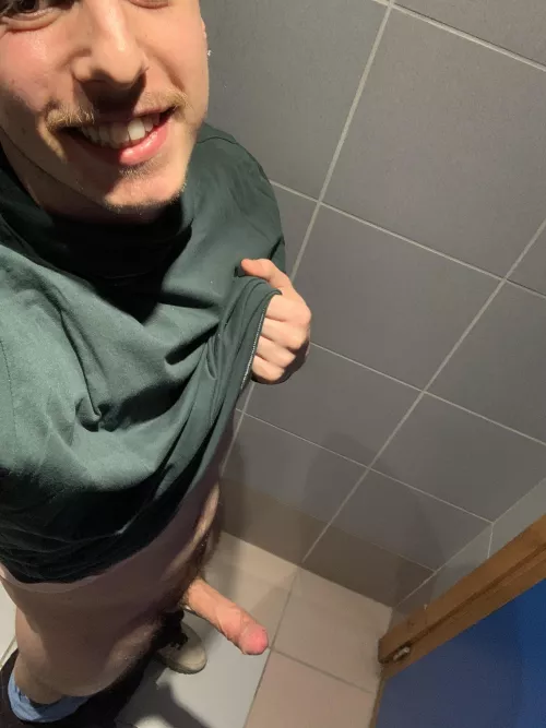 A bit more of tasty skin ?