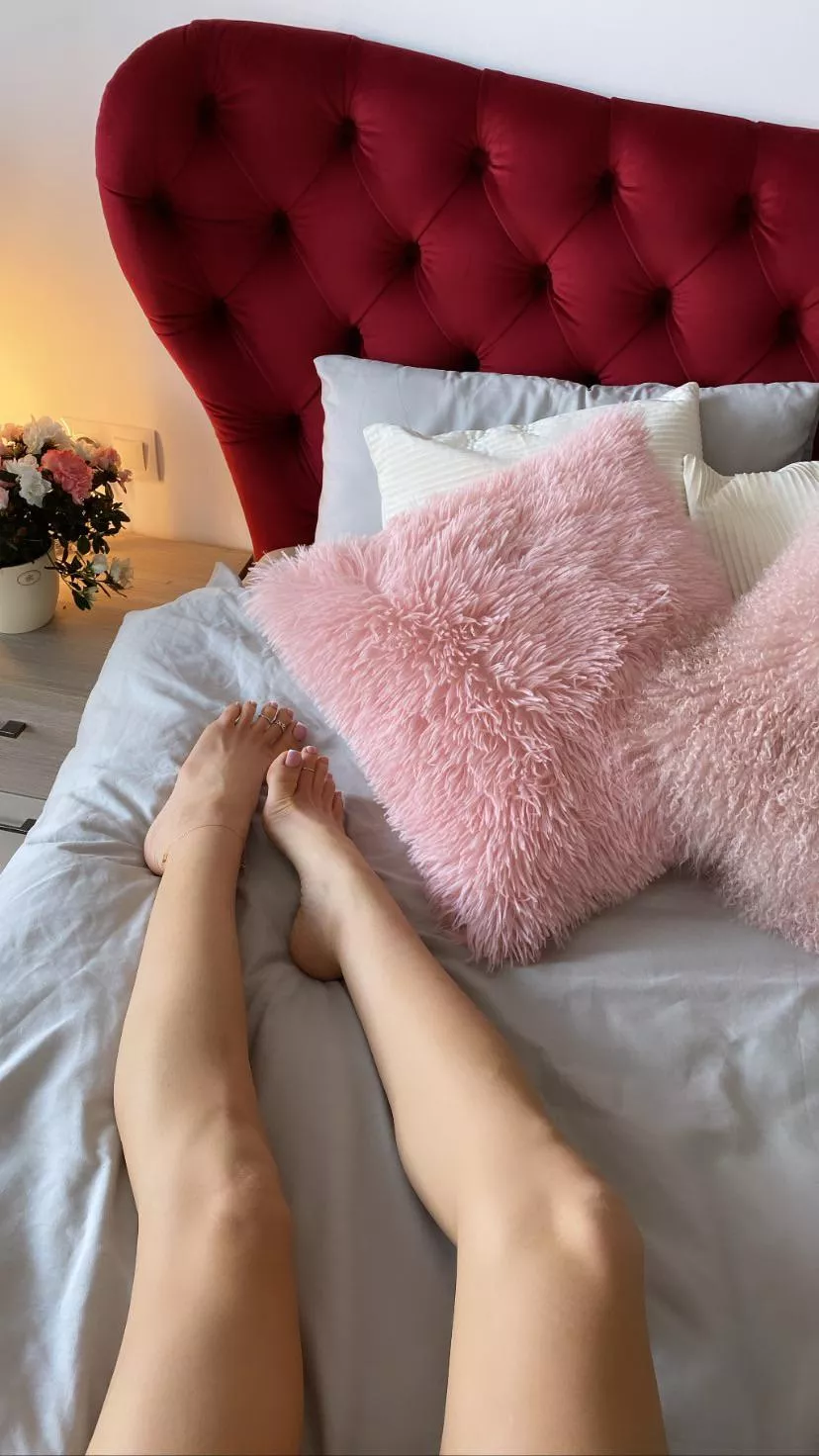 Are you looking at my arches or toes?