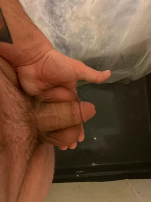 Average little guy, dm if you want to compare hard