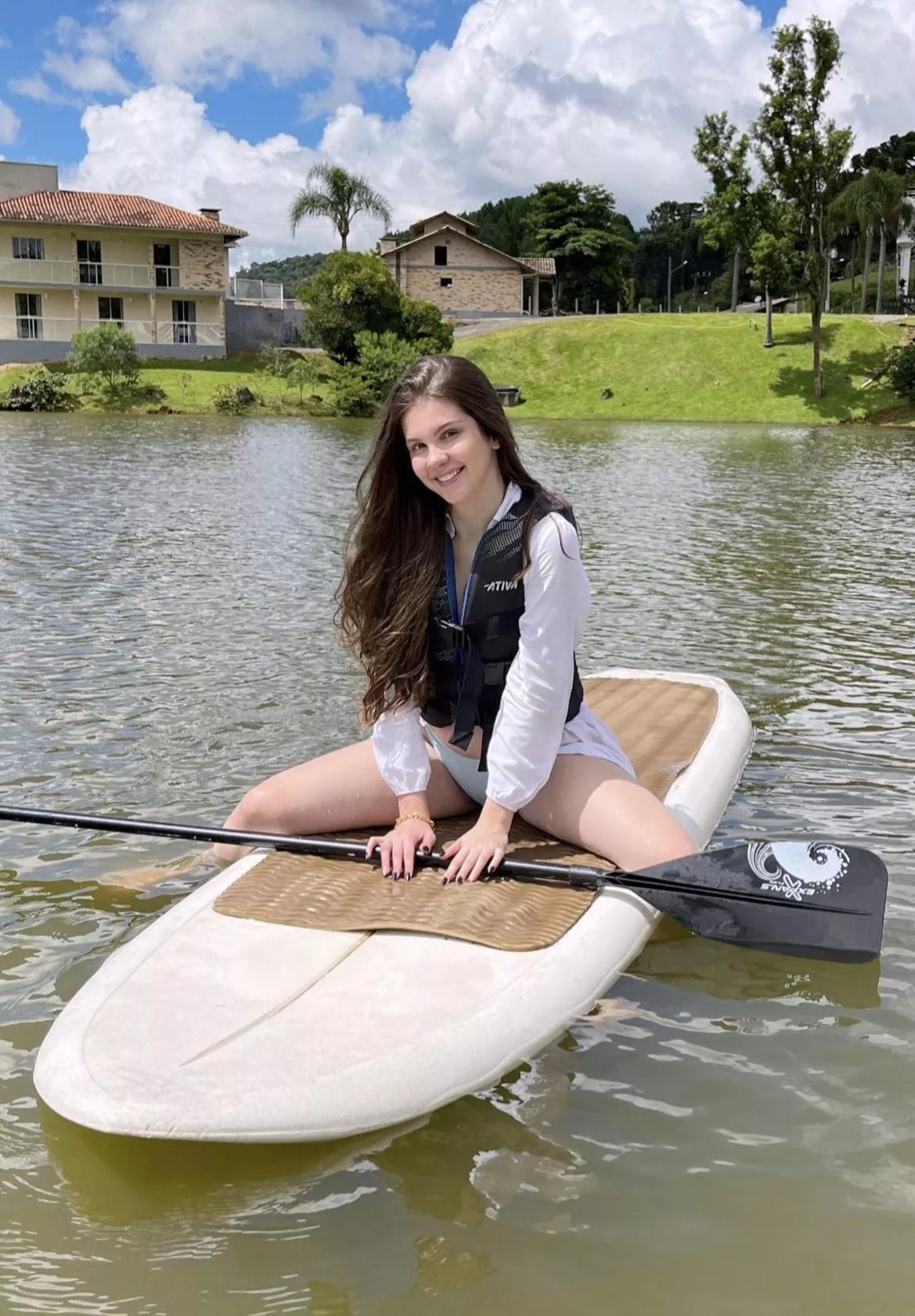 Beautiful day and lady 😍