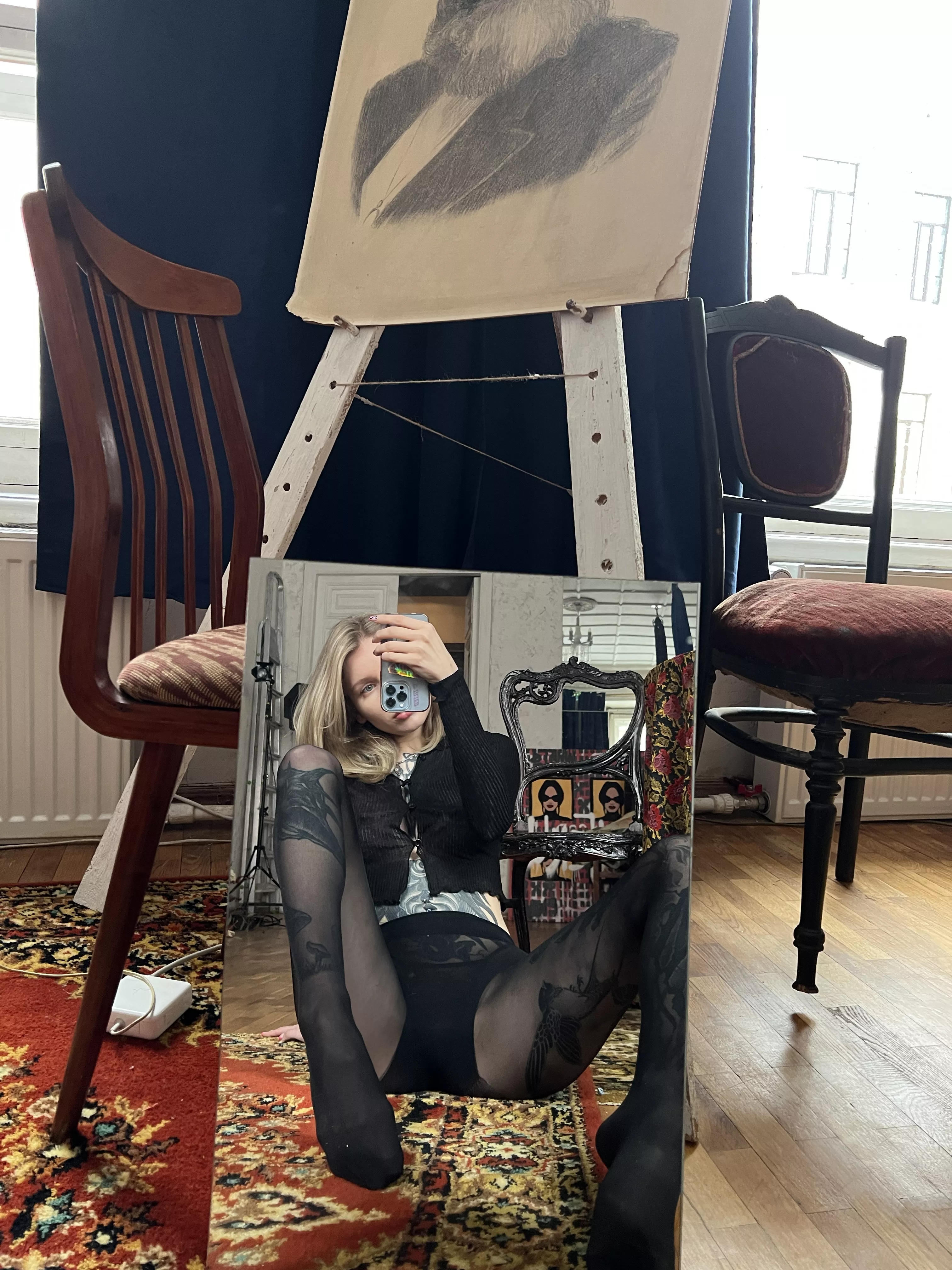 Black pantyhose always are sexy