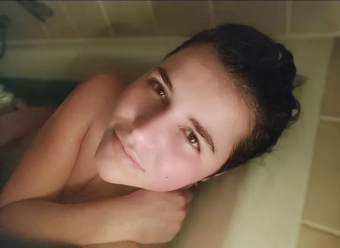 Blonde girls are 🤮