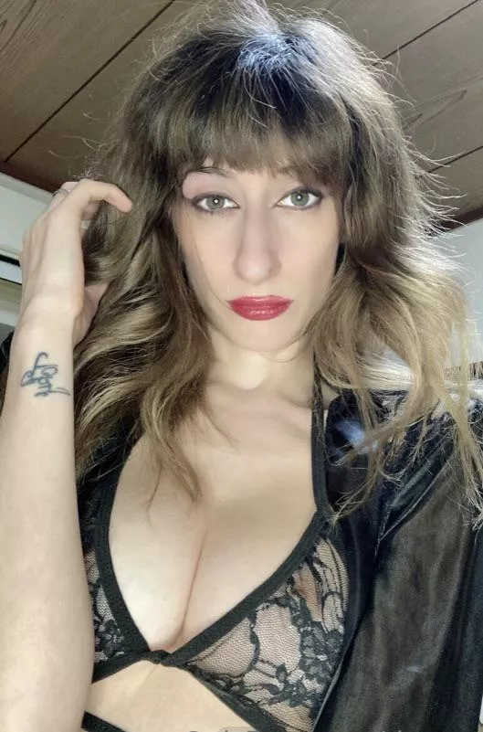 Can you see my nipple