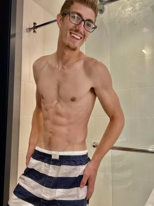 Everyone loves American Eagle 🦅 (OC)