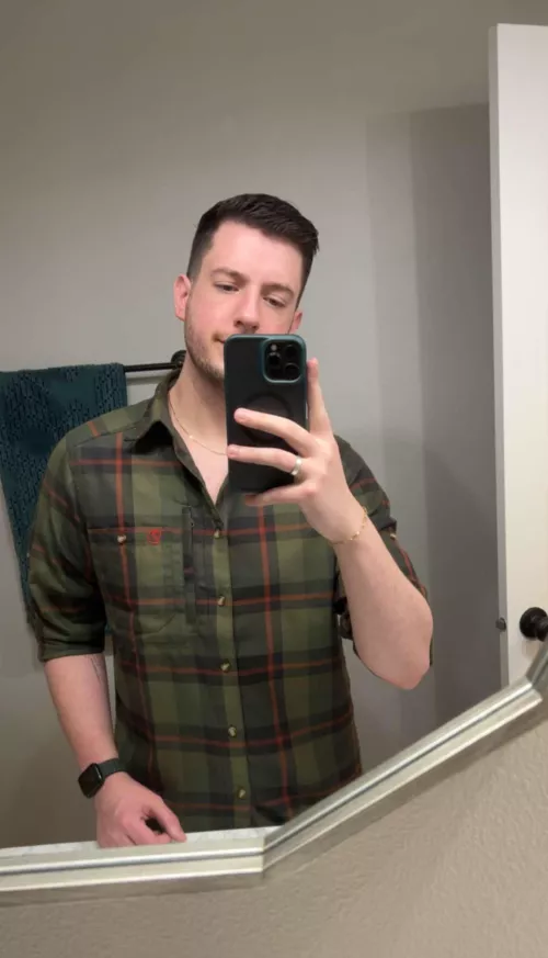 FUN FACT: This is the same shirt from The Last Of Us, I felt so cool when I found this out 🤪