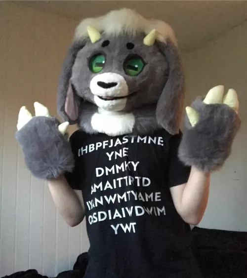 FURSUIT FRIDAY say hello to my goat girl! :3