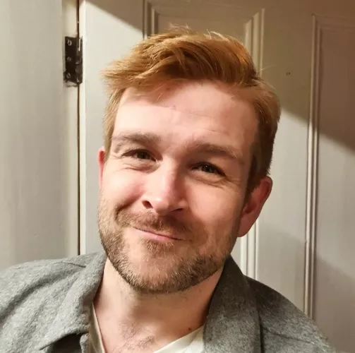 GAY MAN DYES HAIR, TAKES SELFIES. WORLD SHOOK.