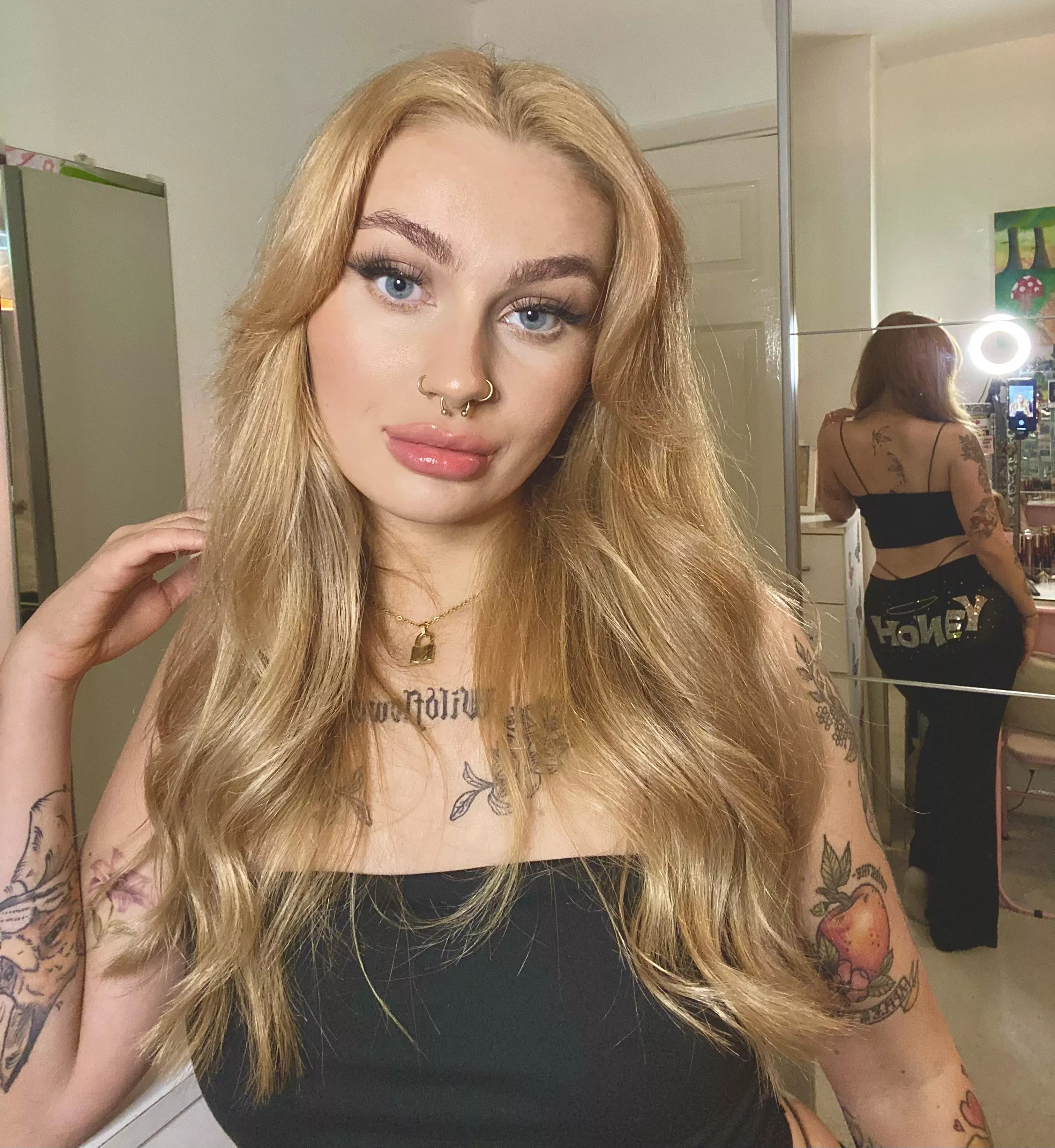 Hey! 🥰 You like my tatts? ( f22 )