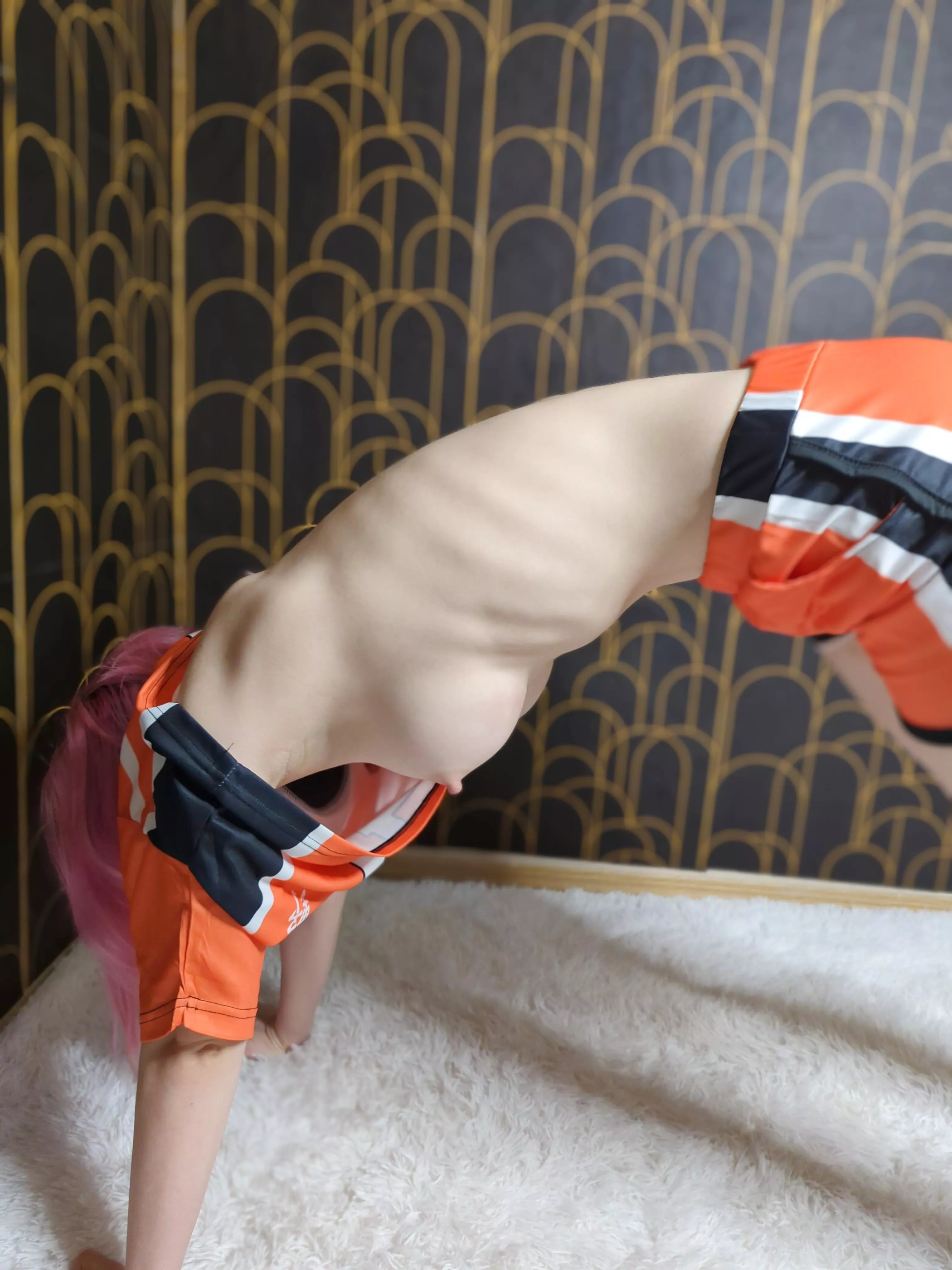 I did this weird stretching pose earlier..lol