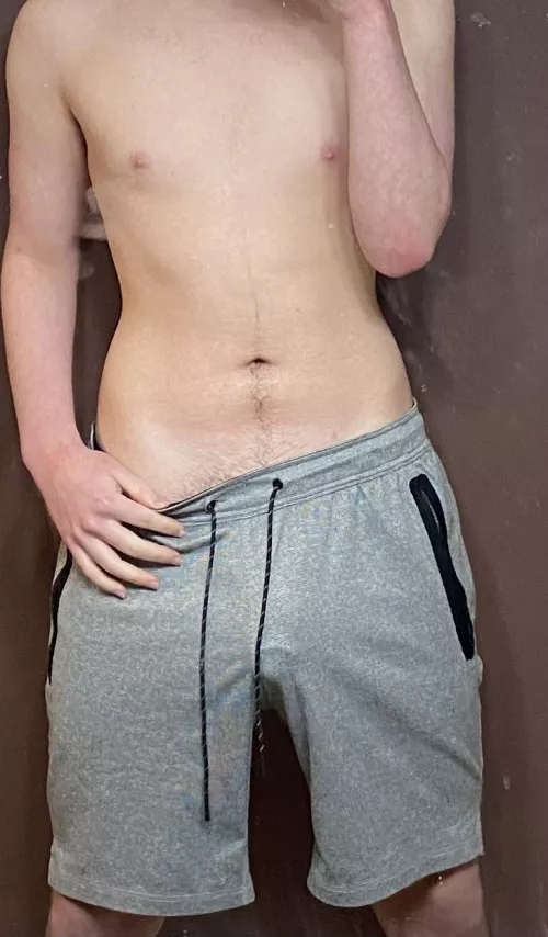 love ae shorts. they’re so breathable;)