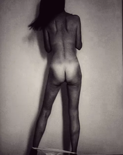 nude white butt [oc]