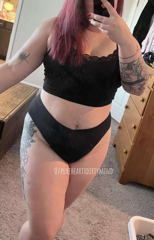 Perfect outfit for just hanging out (f)