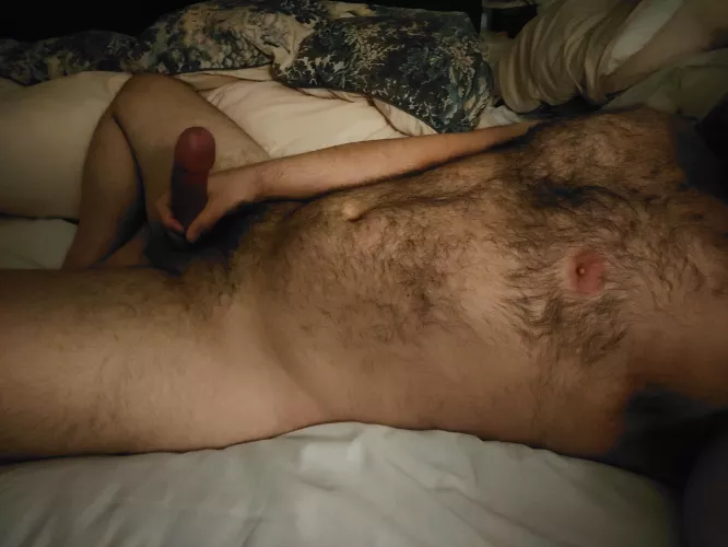 Starting this weekend in a horny mood. Are you jumping into bed with me?