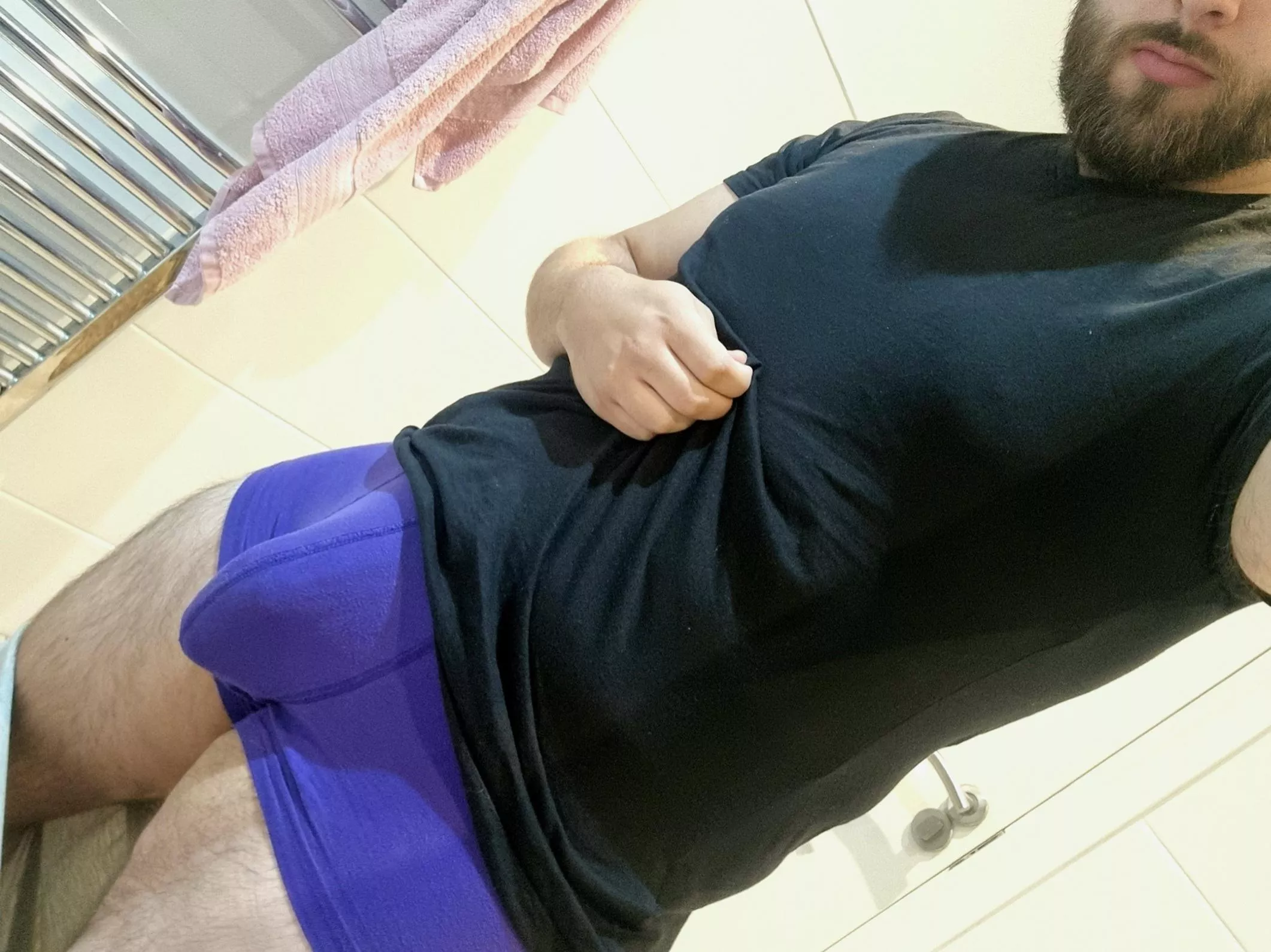 This one is for all you bulge lovers out there! 💜